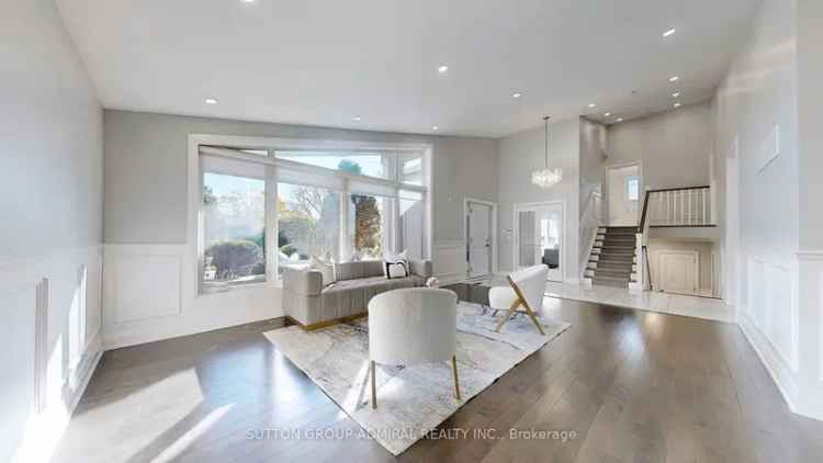 House For Sale in Toronto, Ontario