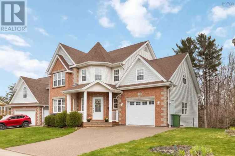 Stunning Two-Storey Home in Hemlock Park Near Halifax