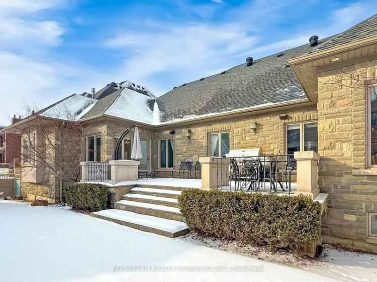 House For Sale in 103, Duncan Road, Richmond Hill, Ontario