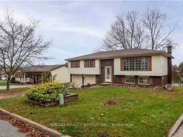 Spacious Raised Bungalow Near Parks in Owen Sound