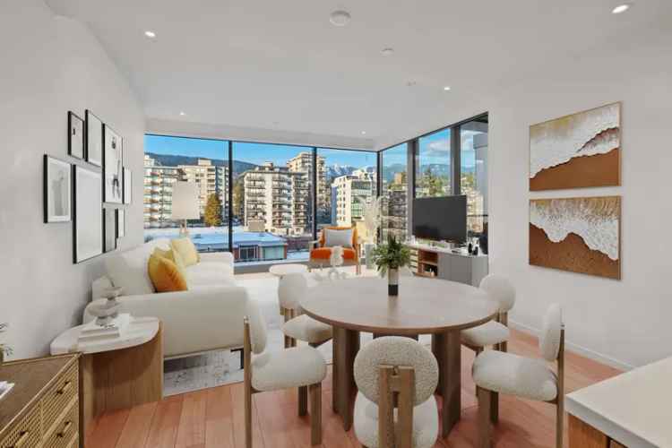 Ambleside Condo for Sale in Grosvenor Building West Vancouver