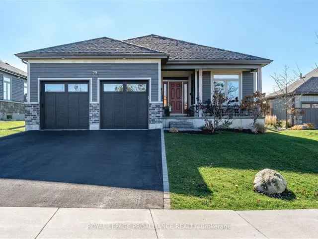 Charming 2-Bedroom Bungalow Near Downtown