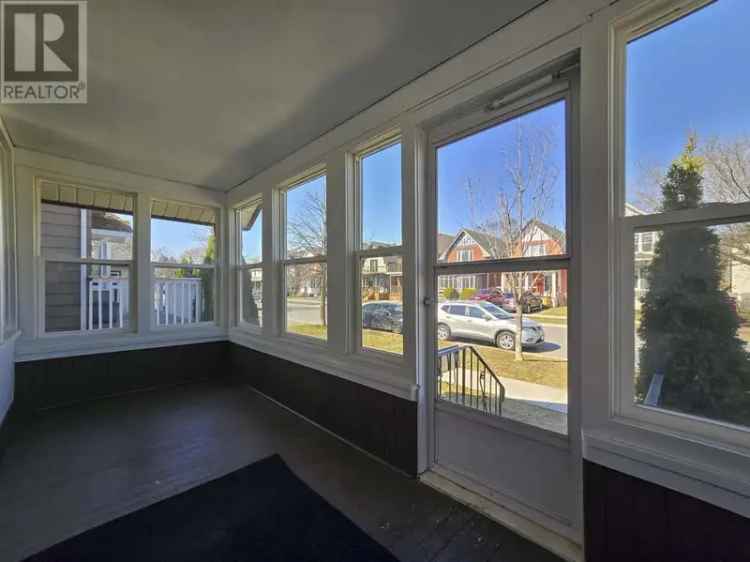 2 1 Bedroom Bungalow for First Time Home Buyers and Investors
