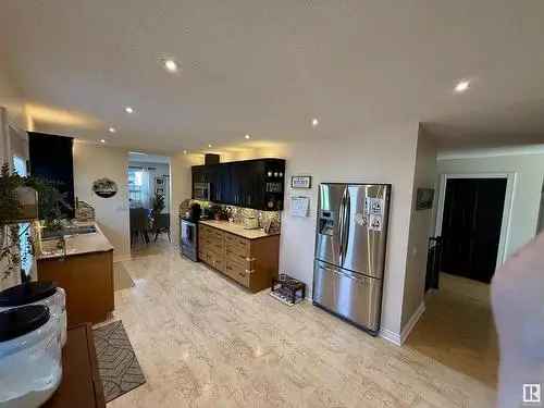 5 Bedroom Bungalow For Sale in Caernarvon Edmonton