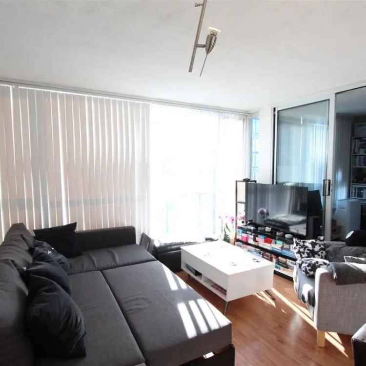 Yaletown 1 Bedroom + Den Apartment with City Views