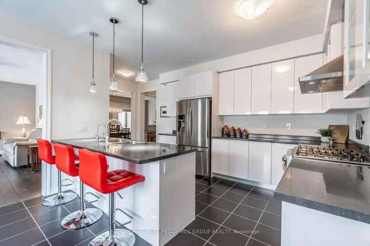 Spacious Family Home 3600 sq ft 4 Beds 4 Baths Double Garage