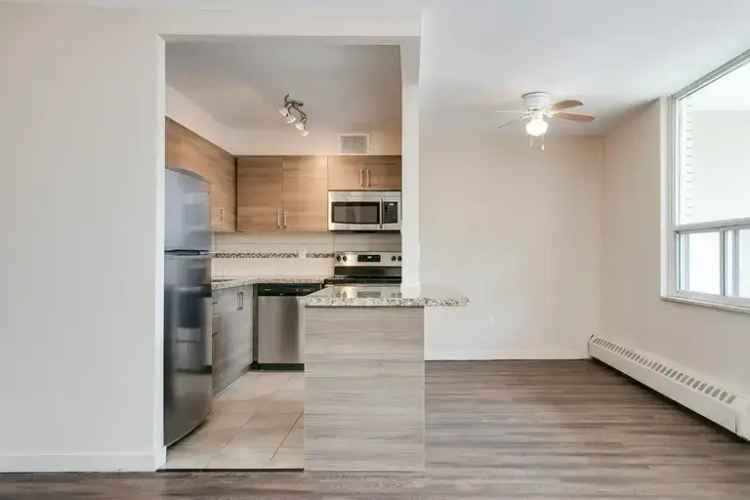 Yonge Eglinton Apartments Spacious Units Modern Amenities