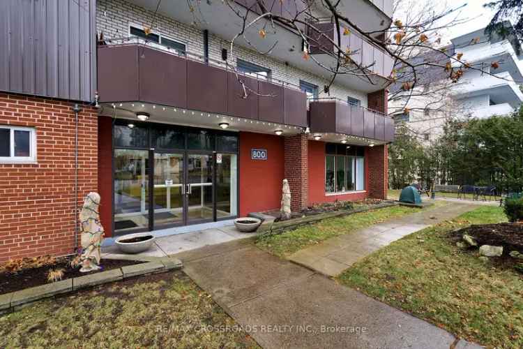 Condo For Sale in Toronto, Ontario