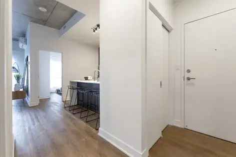 1 room apartment of 53 m² in Montreal