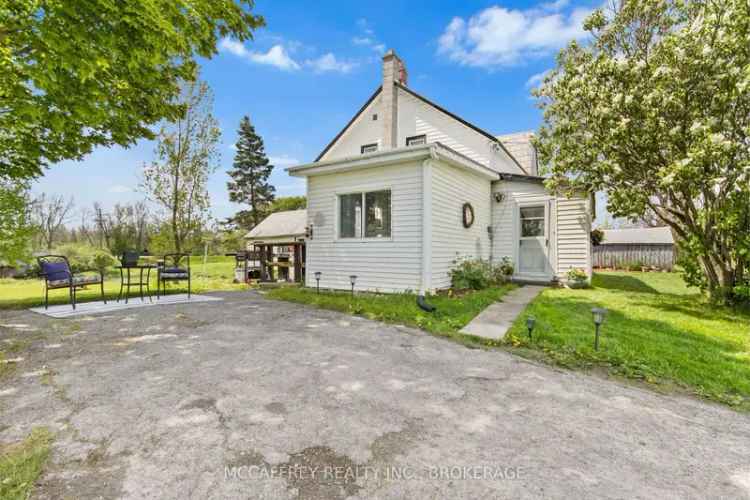 House For Sale in Loyalist, Ontario