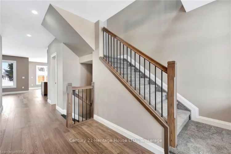 Move in Ready Bungaloft 3 Bed 25 Bath Cedarlane Paris