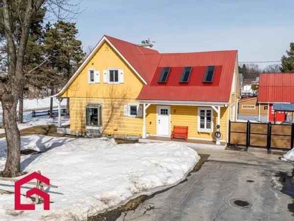4-Bedroom Home for Sale in Montérégie Near Parks and Water