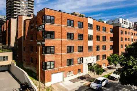 1 room apartment of 31 m² in Montreal