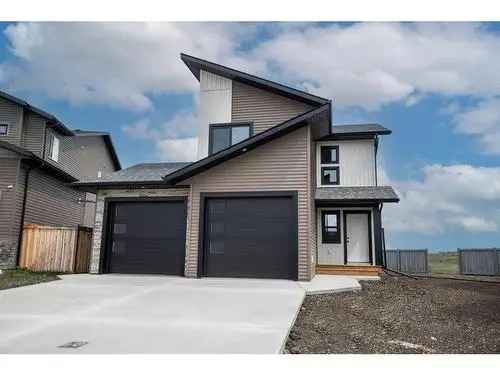 House for Sale Crosstown Modified Bi-Level in Grande Prairie Alberta