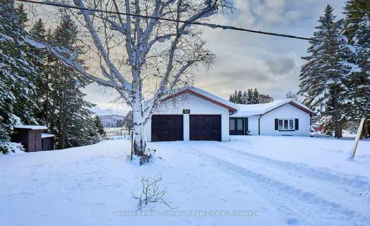 Rent Lakefront Residence in Muskoka with Sandy Beach and Spacious Living