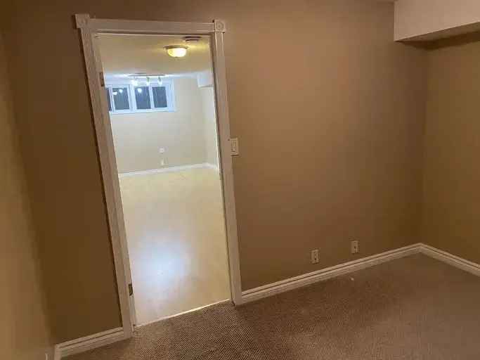 Rent one bedroom lower floor unit in Fort Saskatchewan