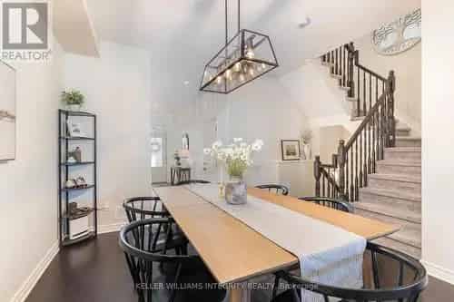 Family Home in Stittsville 3 Beds Finished Basement