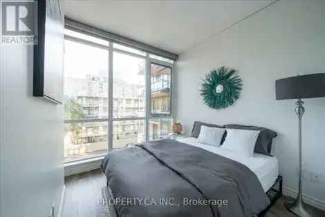 1 room apartment of 376 m² in Toronto