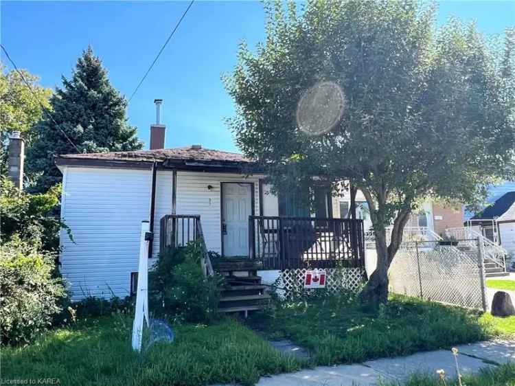 House For Sale in Kingston, Ontario