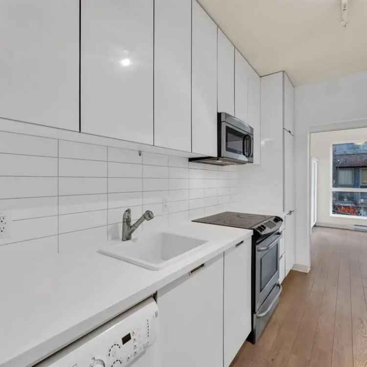 1-Bedroom Condo for Sale in Gastown