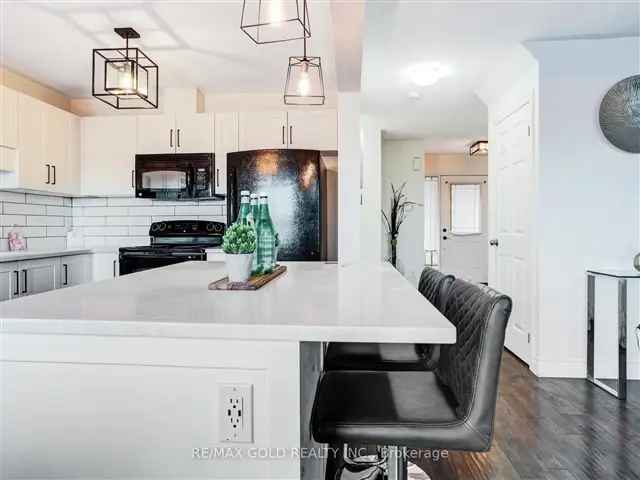 Stunning 4-Bed 4-Bath Modern Home in Kitchener