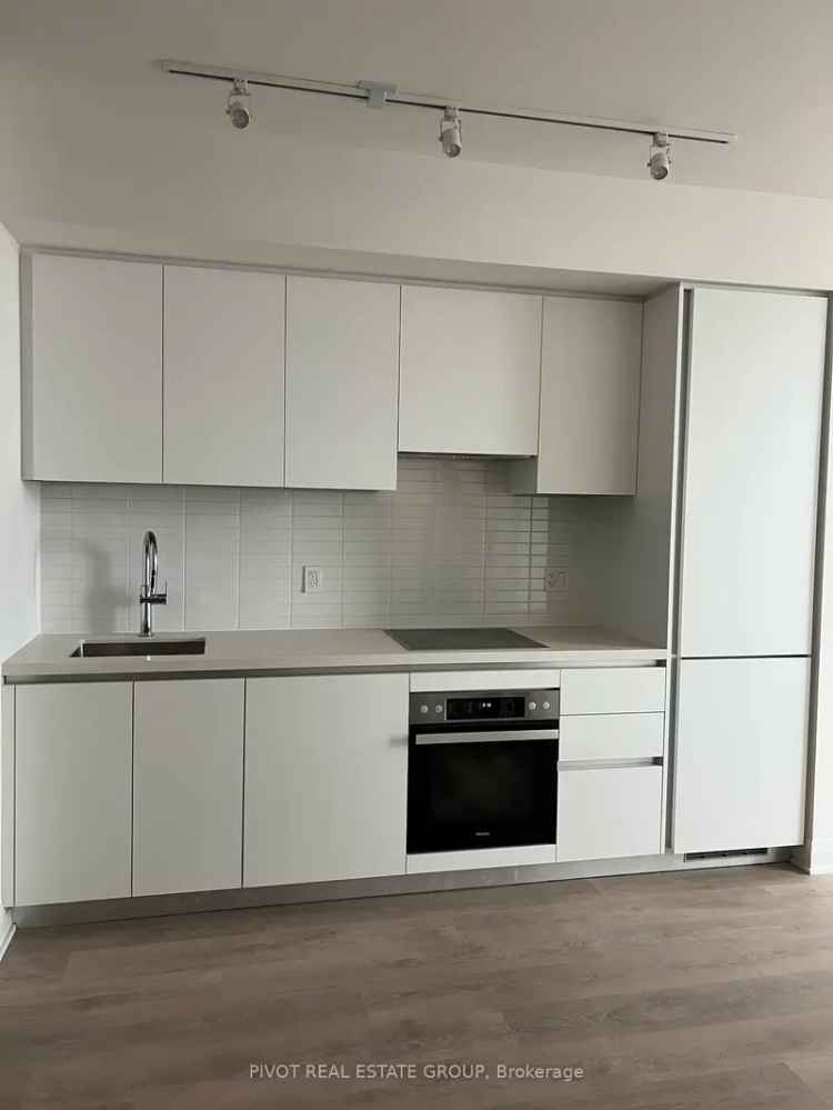 Rent 1 Bedroom with Den in The Exchange District with Luxurious Finishes