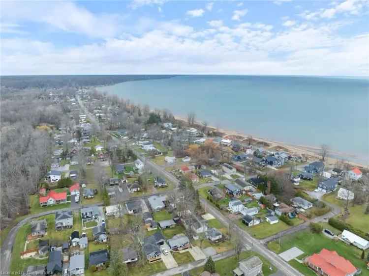 House For Sale in Turkey Point, Ontario