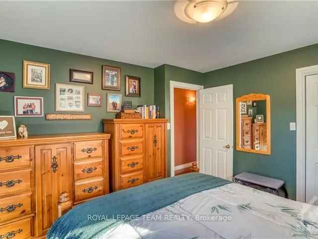 House For Sale in Mississippi Mills, Ontario