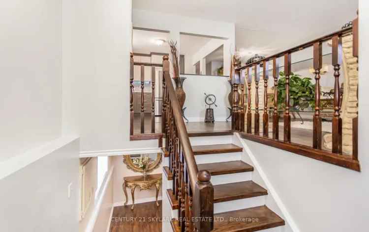 Updated 3 1 Bedroom Semi-Detached Home in Welland
