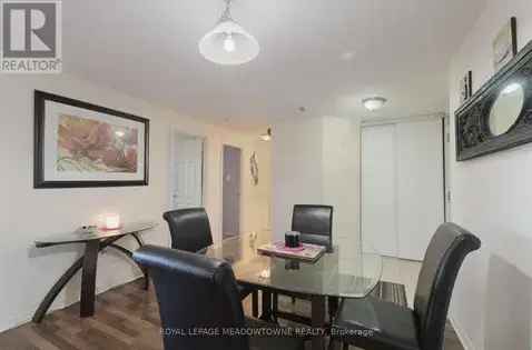 2 Bedroom Condo 94m² Mississauga Meadowvale