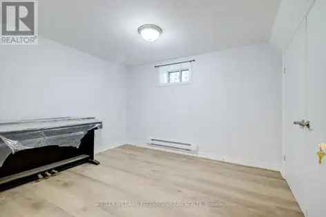 2 rooms apartment of 237 m² in Toronto