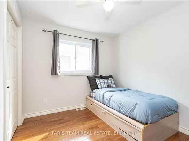 House For Sale in Barrie, Ontario