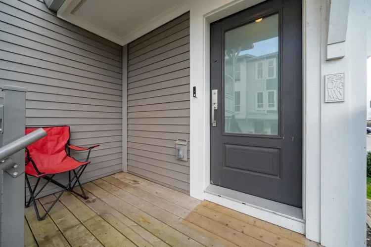 4 Bedroom Townhouse in Seaside by Mosaic