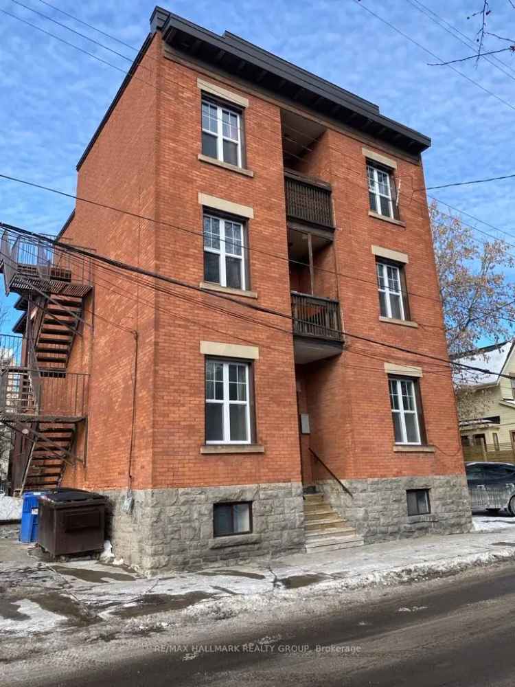 Rent Three Storey Apartment Building Heritage Conservation District