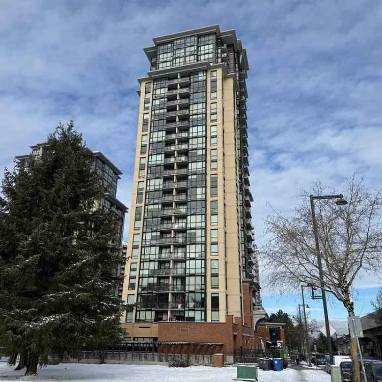 Apartment near Gateway Station with Mountain Views