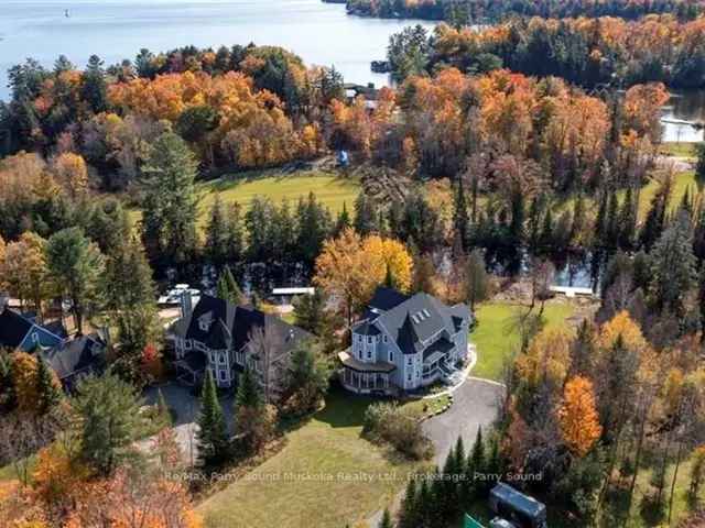 Luxury Muskoka Lake House - Double Waterfront Lot - Rosseau Village