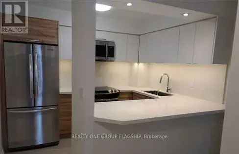 3 Bedroom Corner Suite 1466 Sq Ft Toronto Bay St