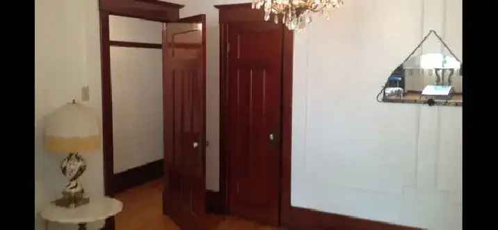 Room and Studio for Rent near Jean Talon and Castelneau Montreal