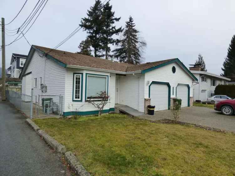 Chilliwack Duplex Investment Opportunity Two Spacious Suites