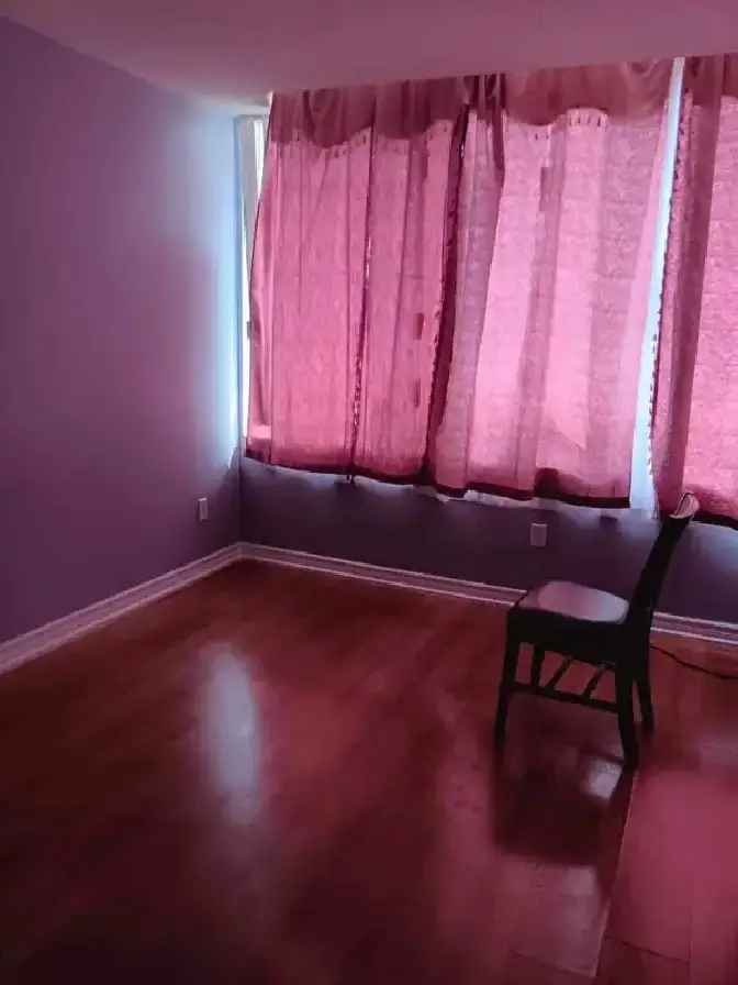 Scarborough Private Room For Rent! Couples and everyone welcome!