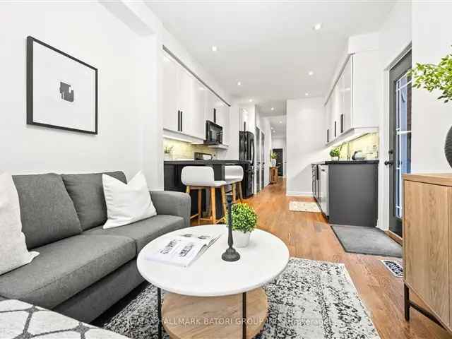 Harbord Village Detached Home 3 Beds 4 Baths Private Backyard