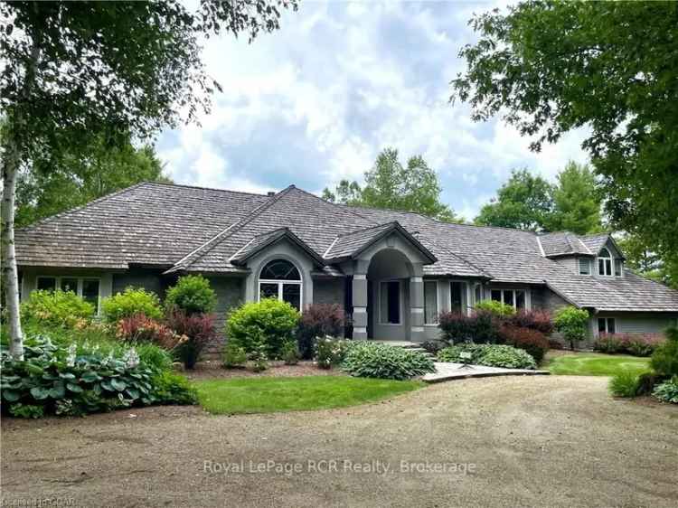 House For Sale in East Garafraxa, Ontario