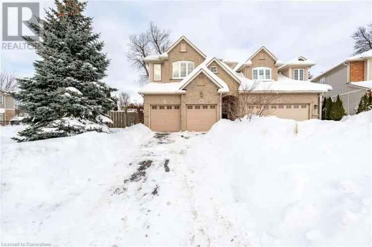 Beautiful Family Home in Waterdown