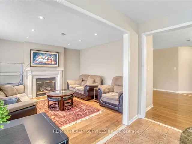 House For Sale in Brampton, Ontario