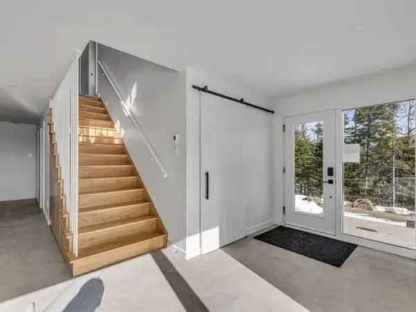 Two or More Storey House for Sale in Charlevoix