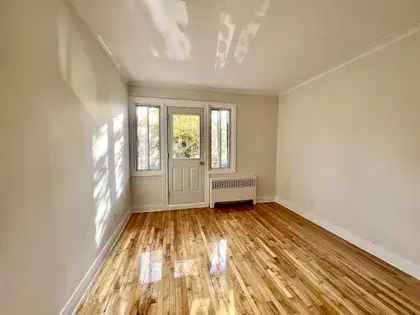 1 room room of 36 m² in Montreal