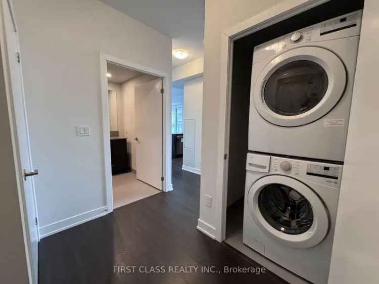 2nd Bedroom Lease Near Square One Modern Amenities