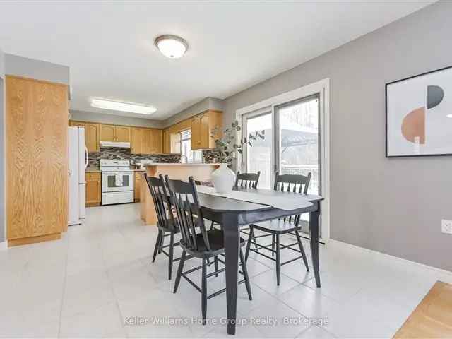 Elora Family Home  Keating Subdivision 3 Bed 2.5 Bath