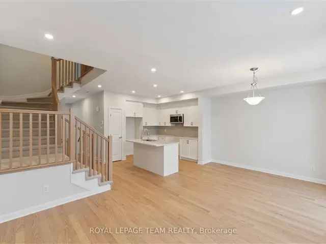 Townhouse For Sale in Ottawa, Ontario