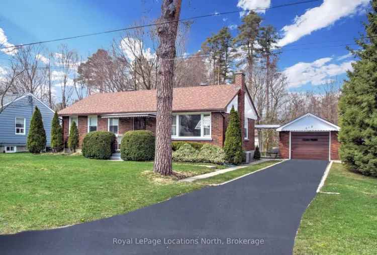 3 Bedroom Family Home in Stayner with Large Backyard and Workshop